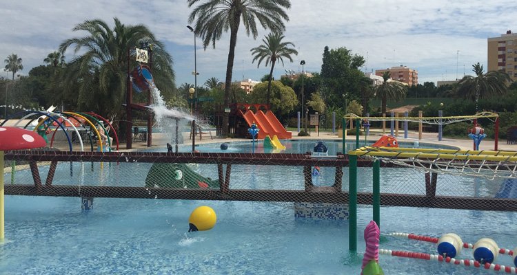 Apertura de las piscinas municipales más divertidas de València